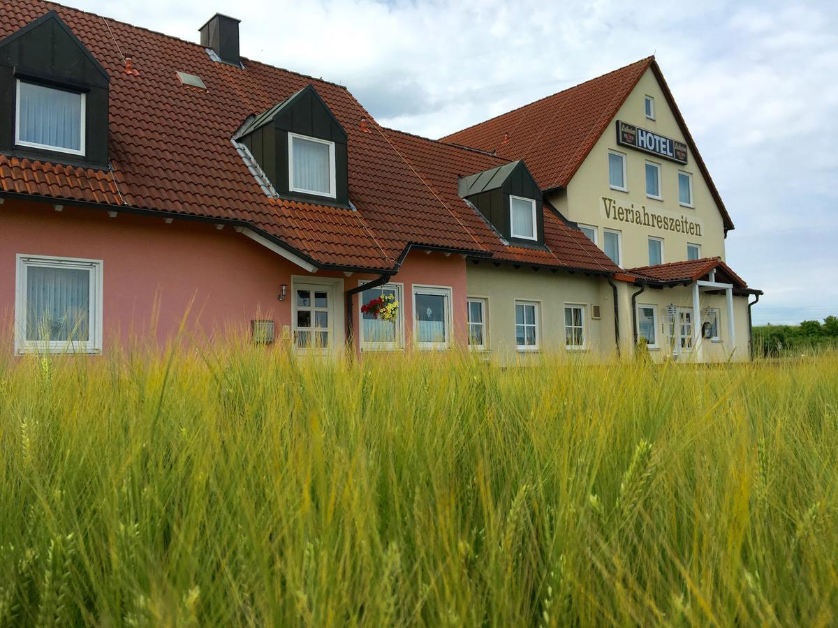 Hotel Garni Vierjahreszeiten Bad Staffelstein Exterior foto