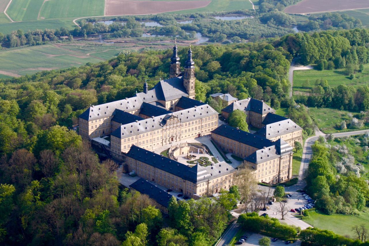 Hotel Garni Vierjahreszeiten Bad Staffelstein Exterior foto